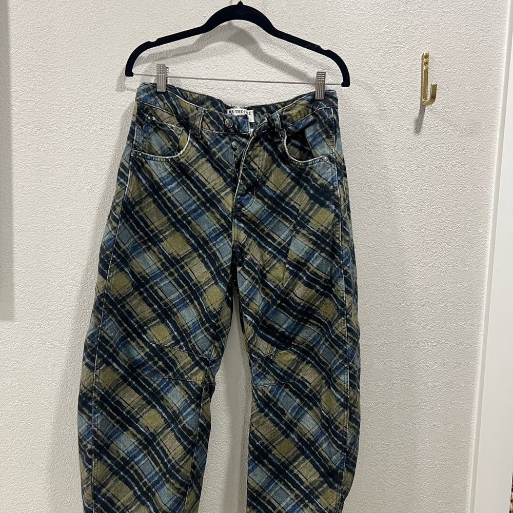 Free People Barrel Jean Size 28S - Picture 2 of 4